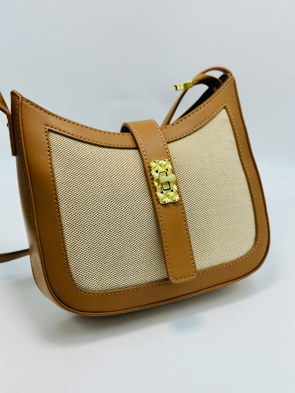 Cross body 6