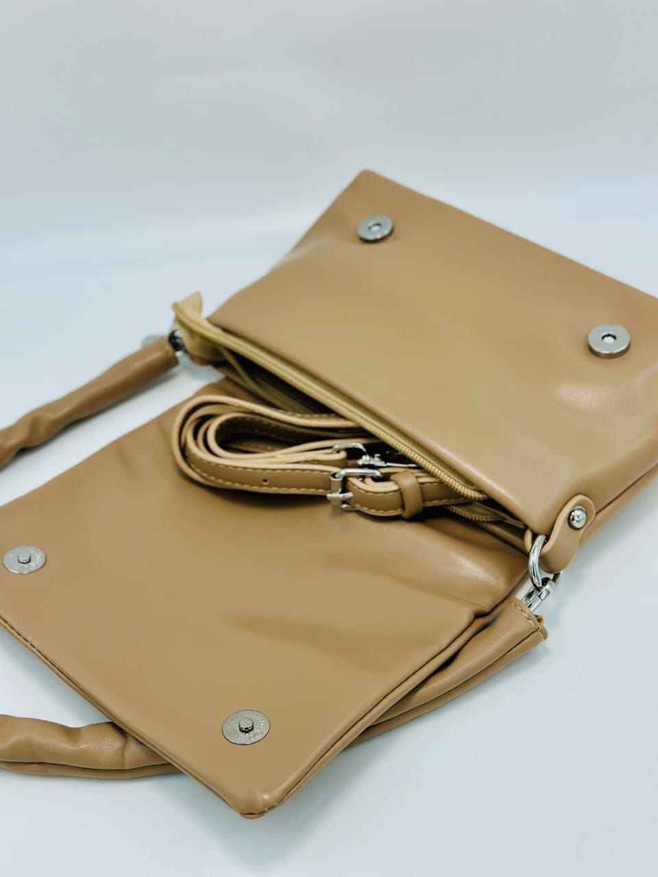Cross body 9