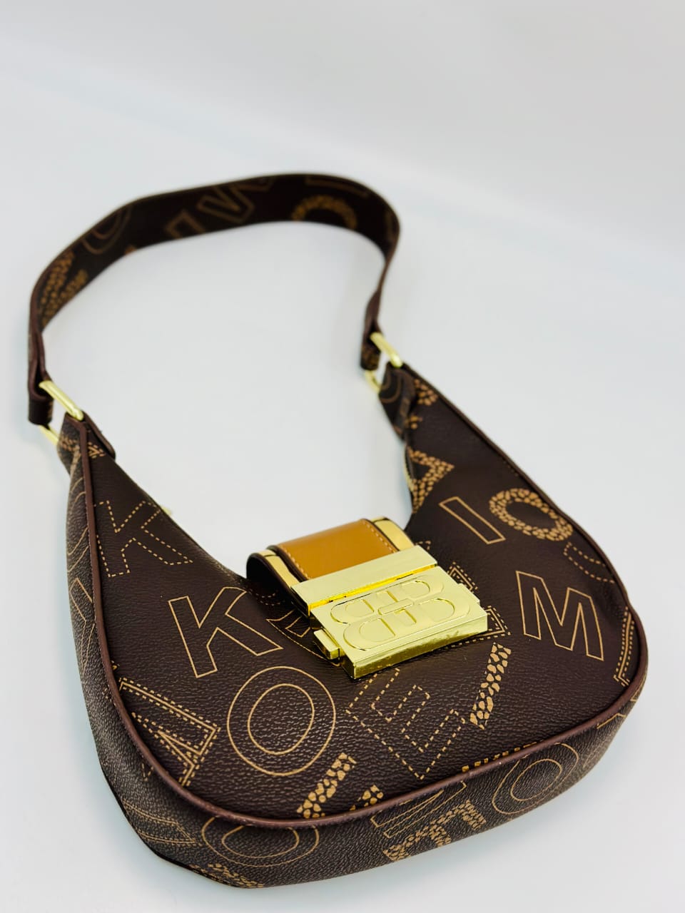 Cross body 10