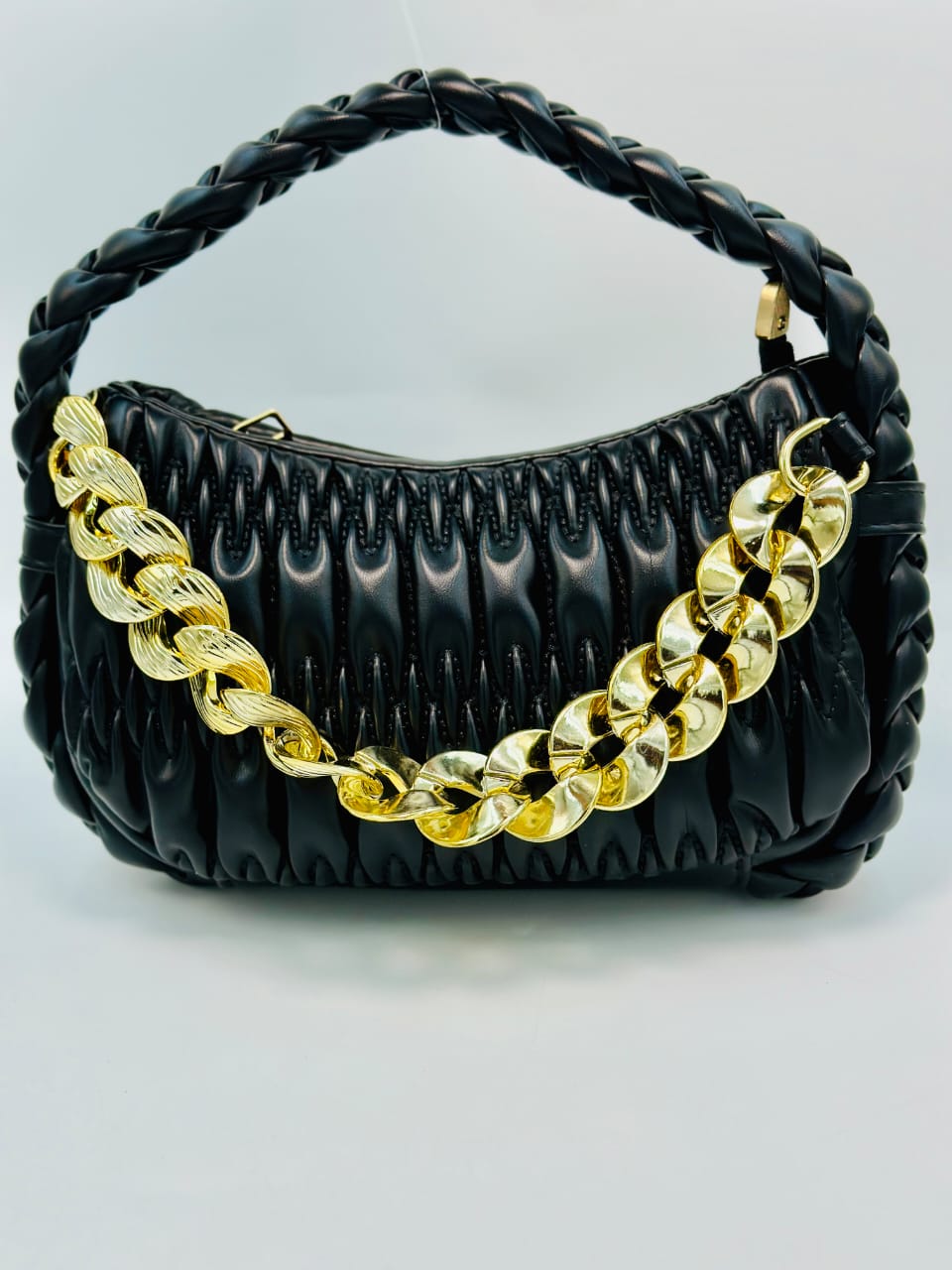 Cross body 11