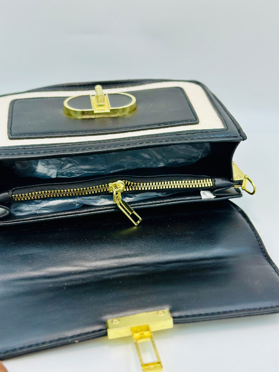 Cross body 12