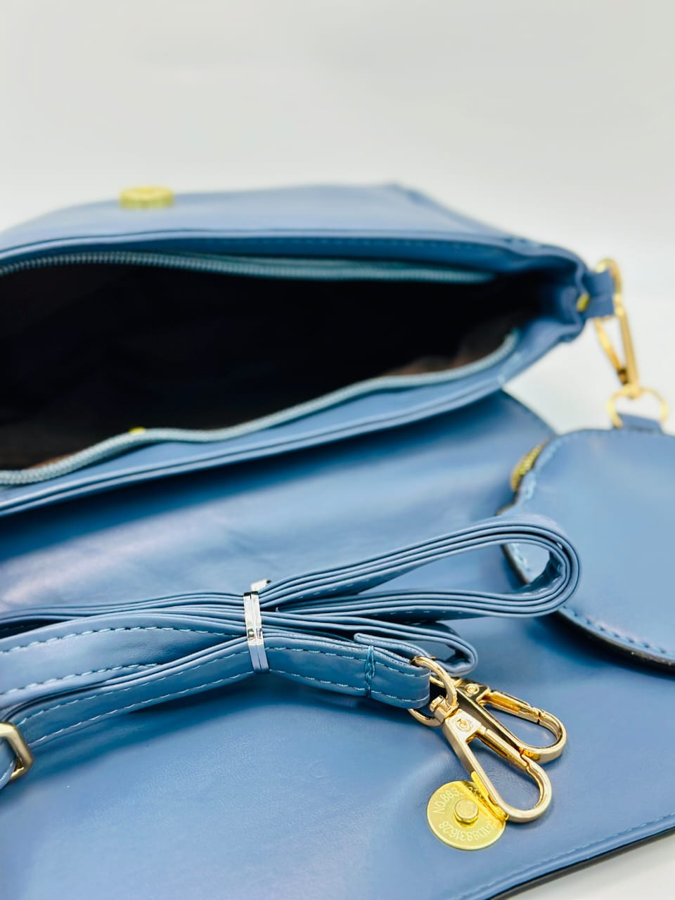 Cross body 15