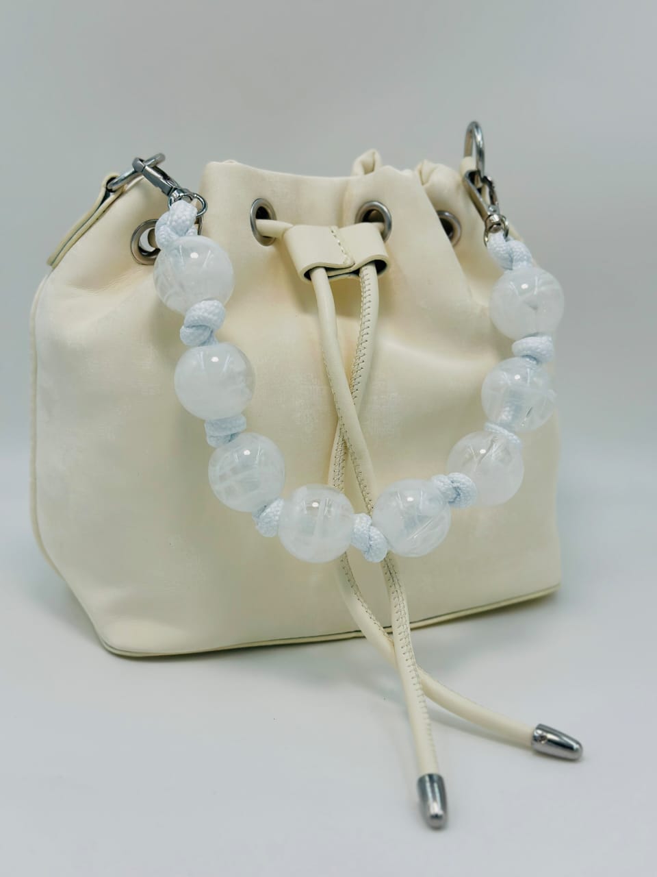 Cross body 17
