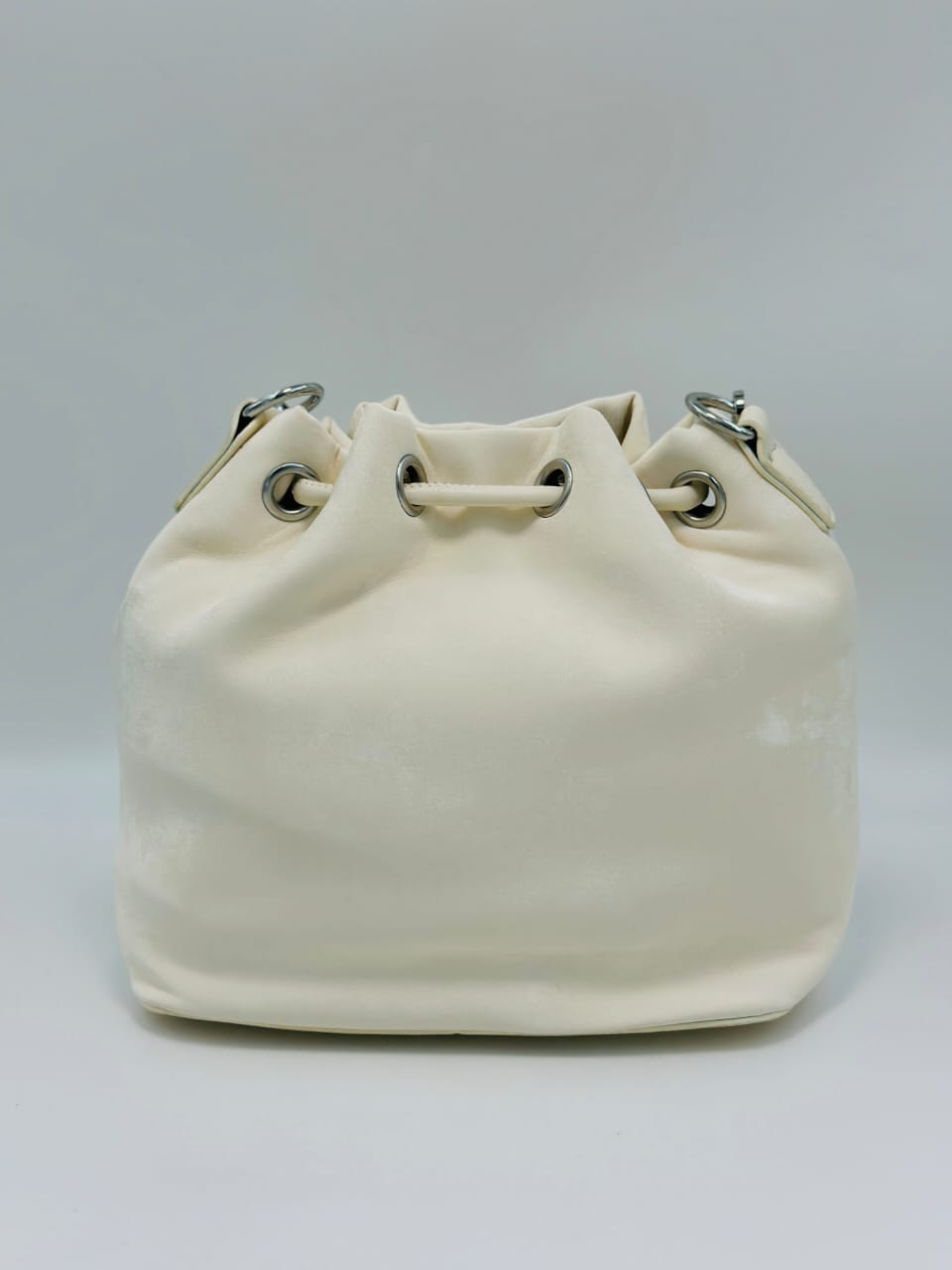 Cross body 17