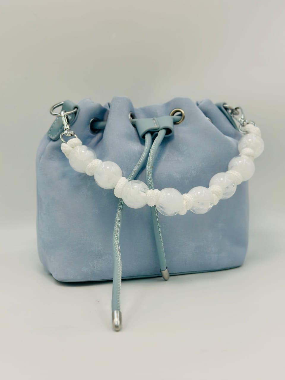 Cross body 17