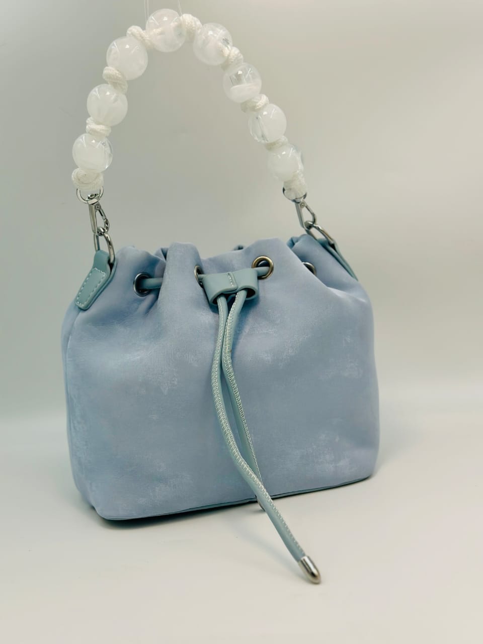 Cross body 17