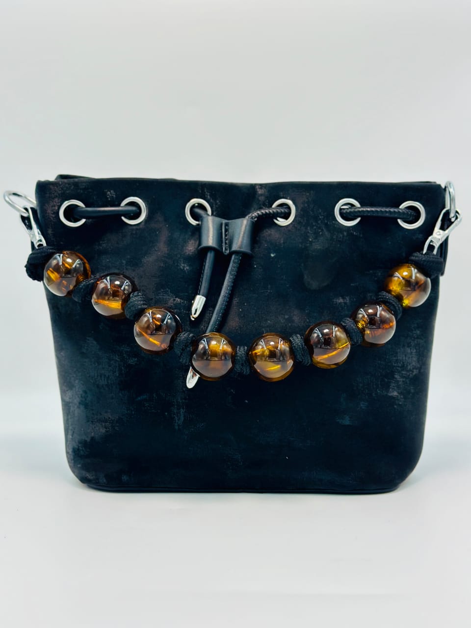 Cross body 17