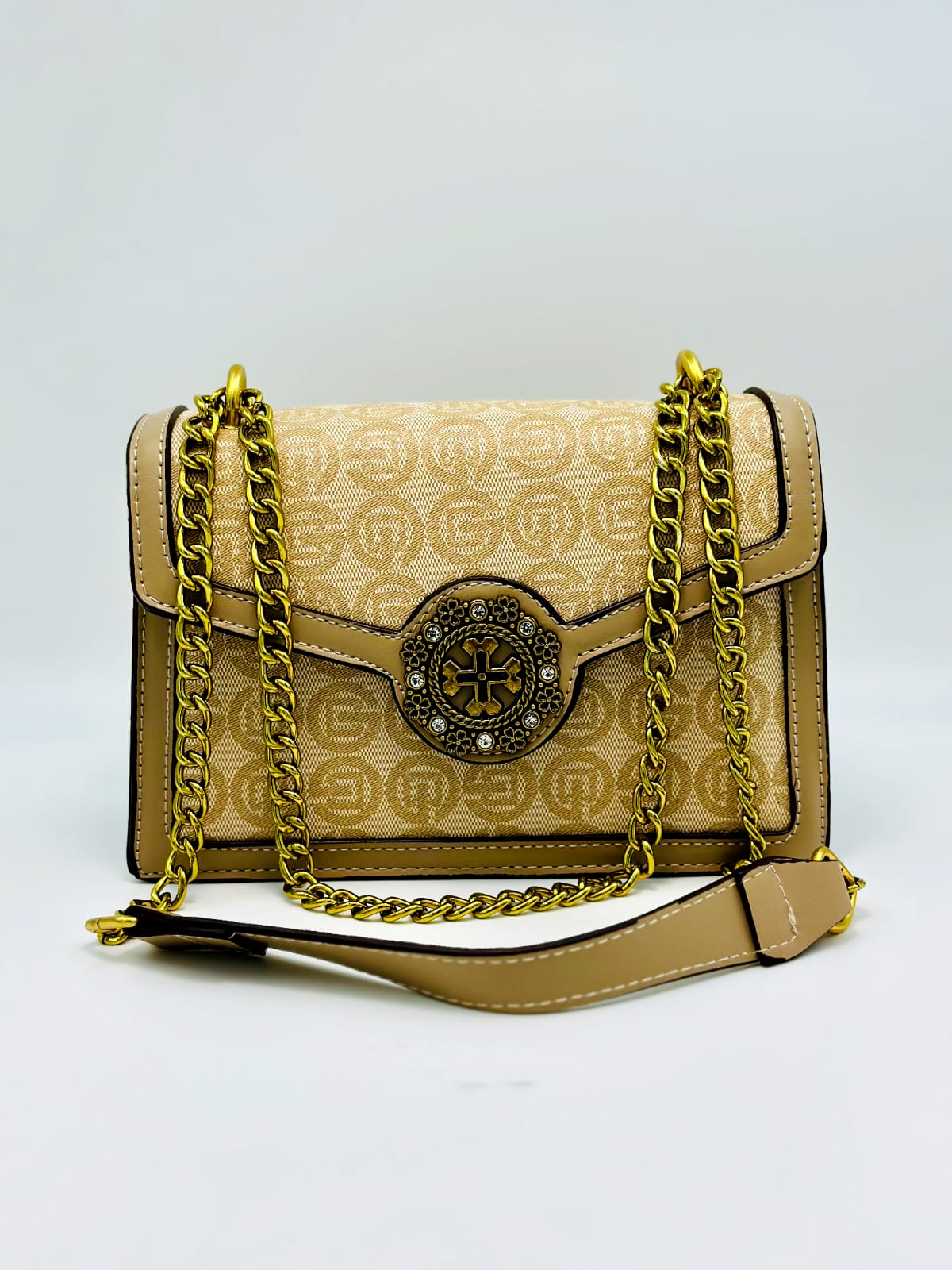 Cross body 18
