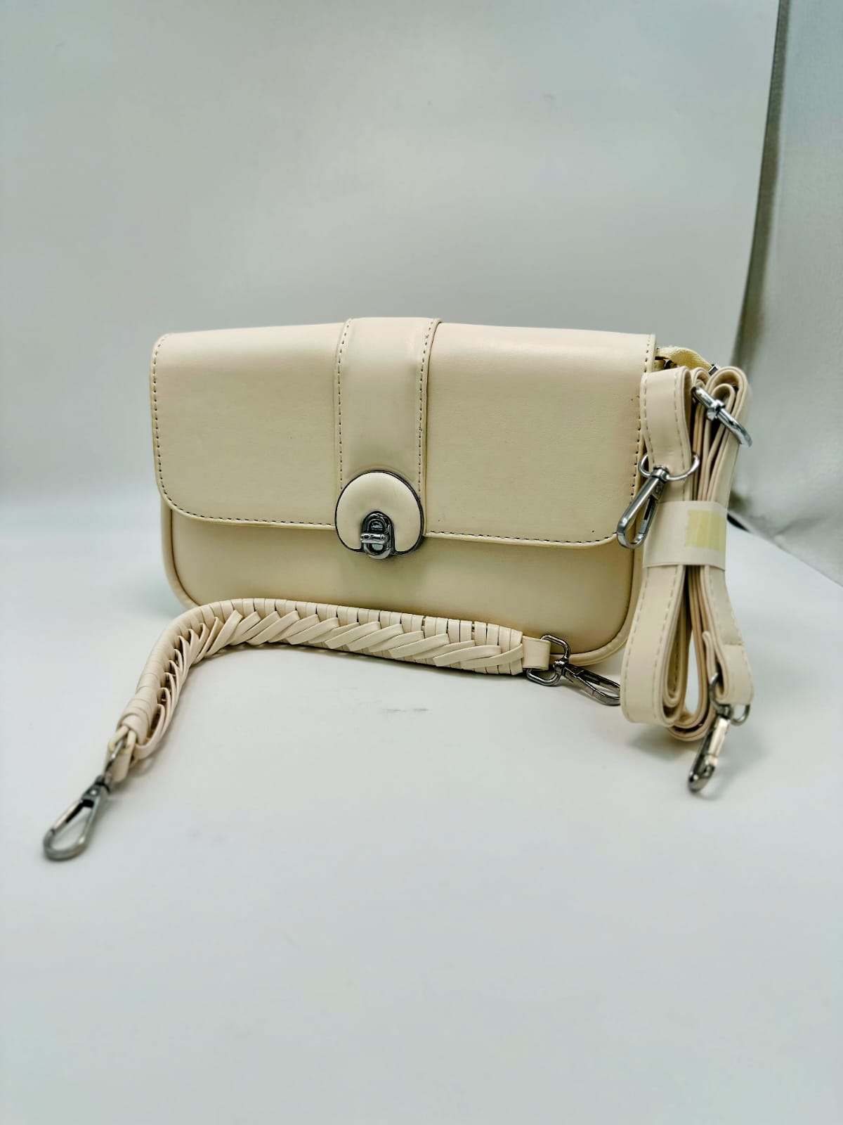 Cross body 19