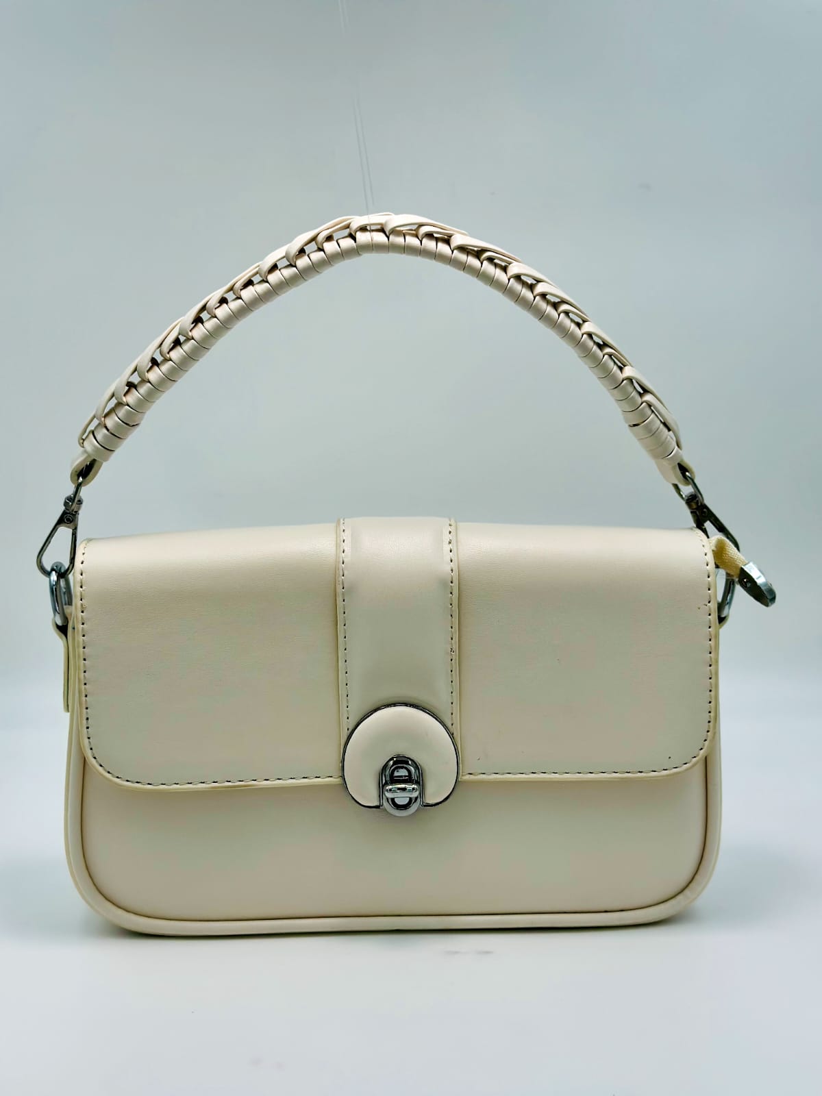 Cross body 19