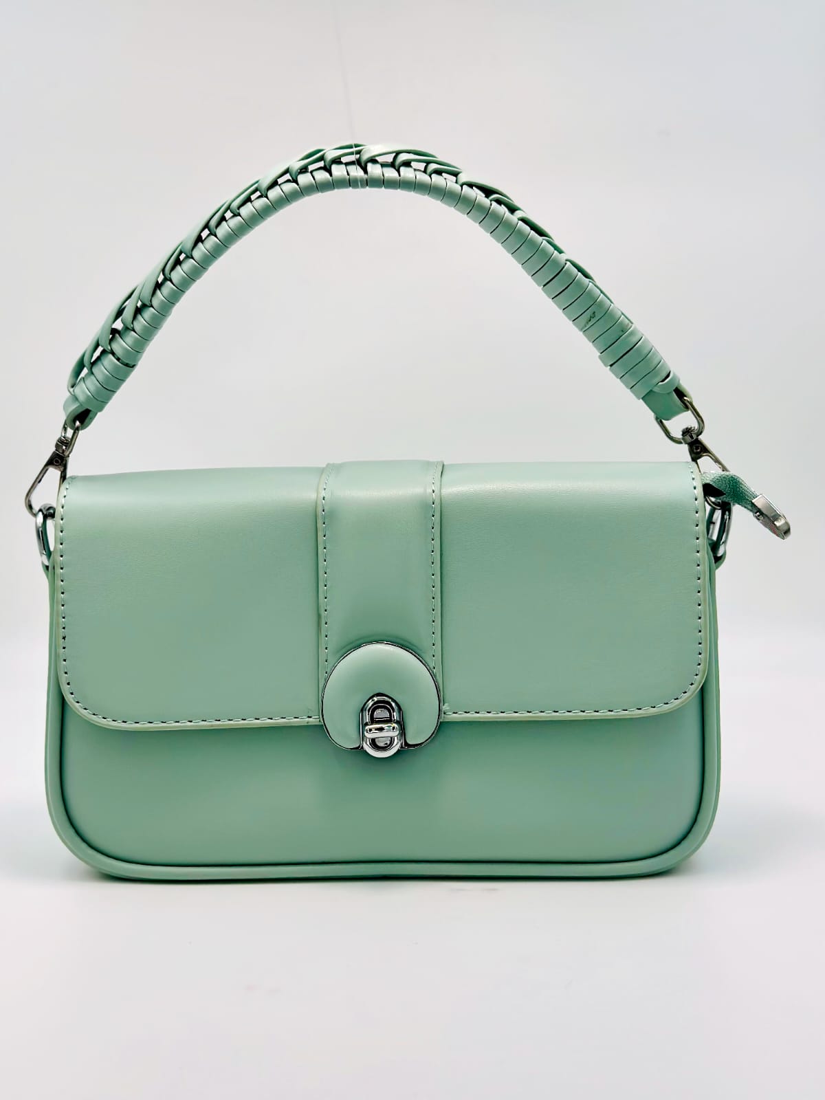 Cross body 19