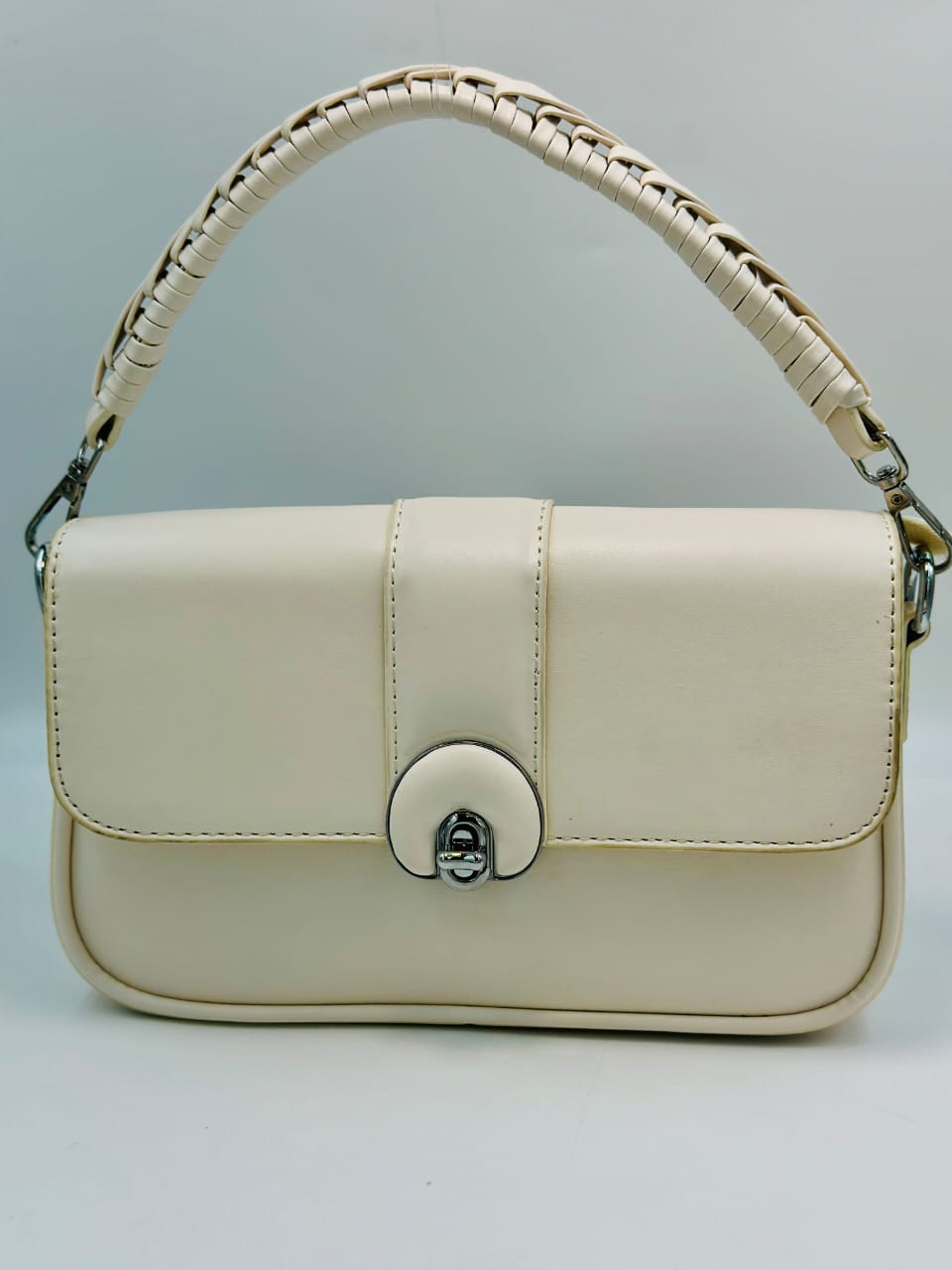 Cross body 7